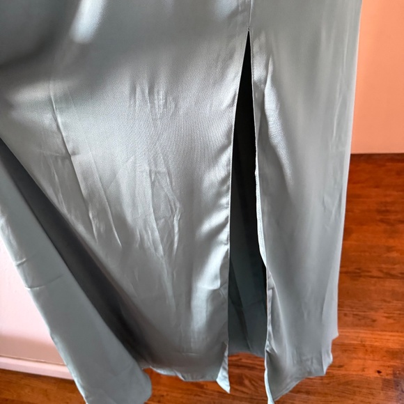 AZAZIE JENNA A LINE PLEATED STRETCH SATIN DRESS A4 BRAND NEW - Picture 10 of 14